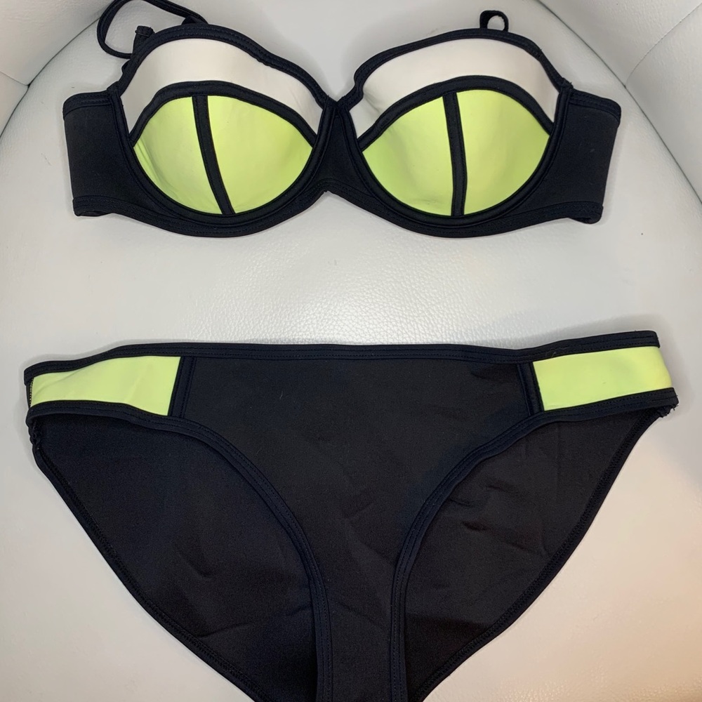 TRIANGL COLOR BLOCK BIKINI